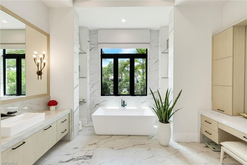 767 Park Shore DR photo 13