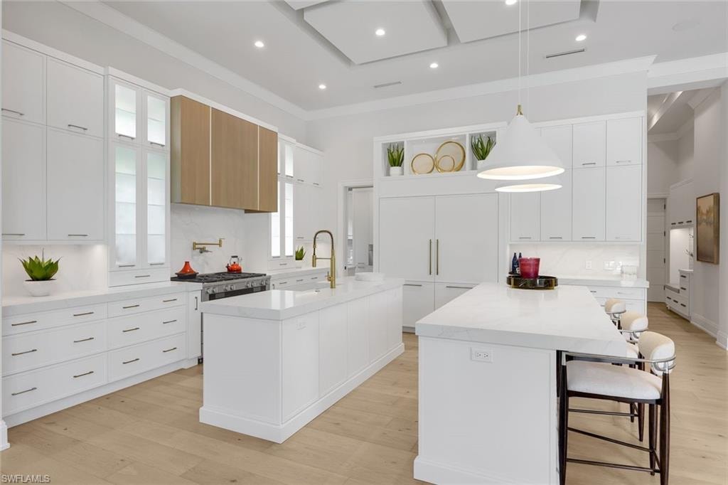 767 Park Shore DR photo 10