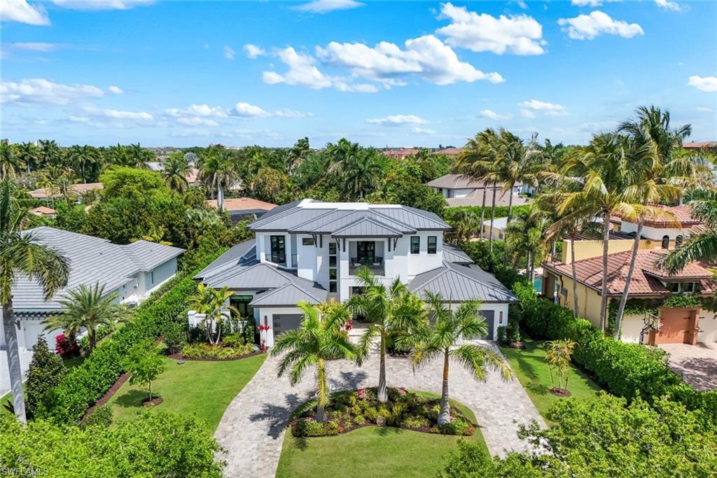 767 Park Shore DR photo 37