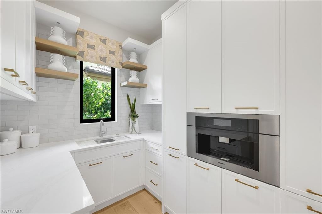 767 Park Shore DR photo 11