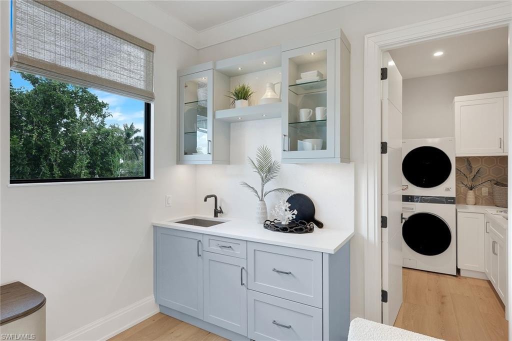 767 Park Shore DR photo 29