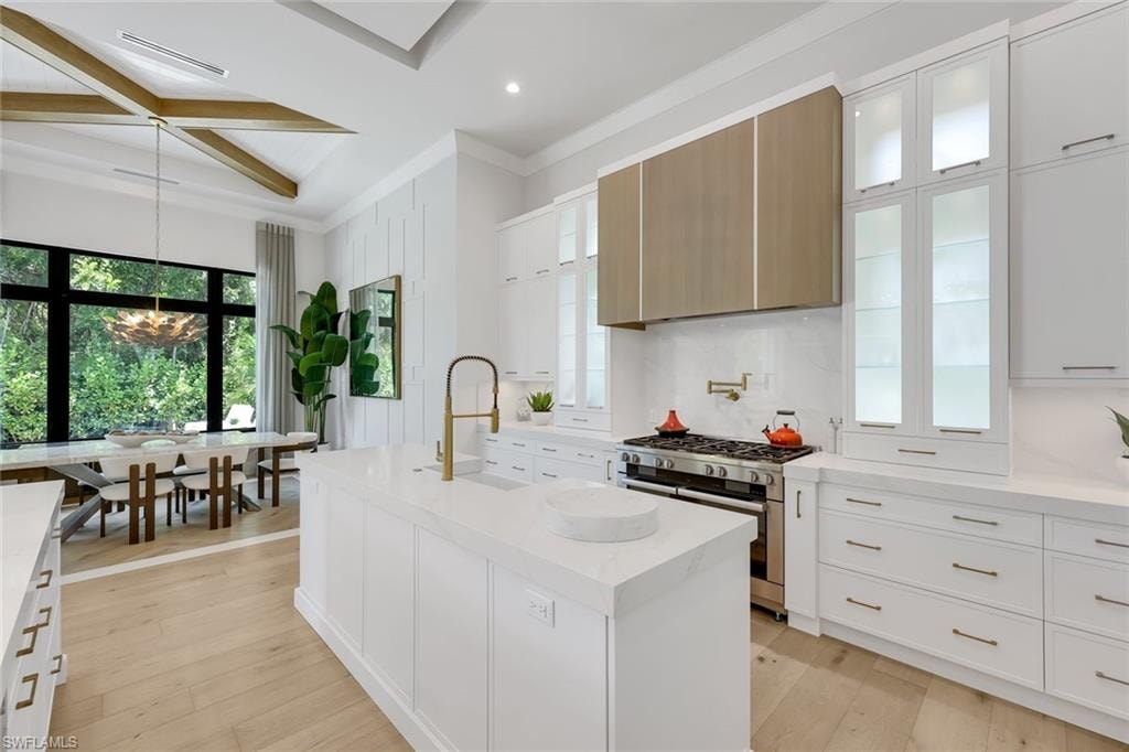 767 Park Shore DR photo 8