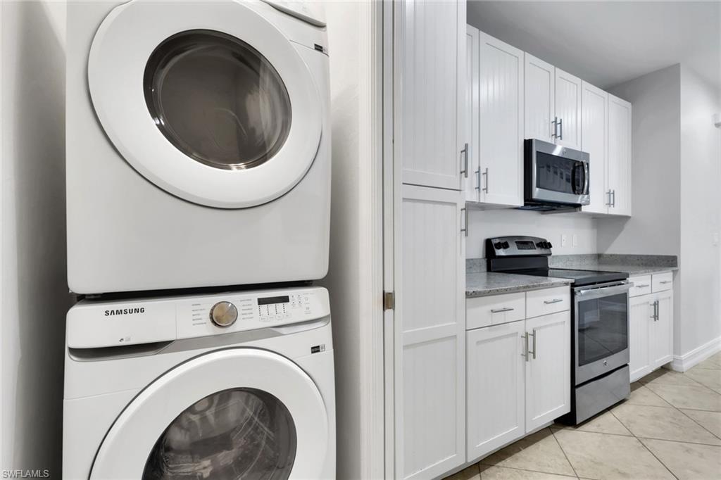 7738 Bristol CIR photo 23