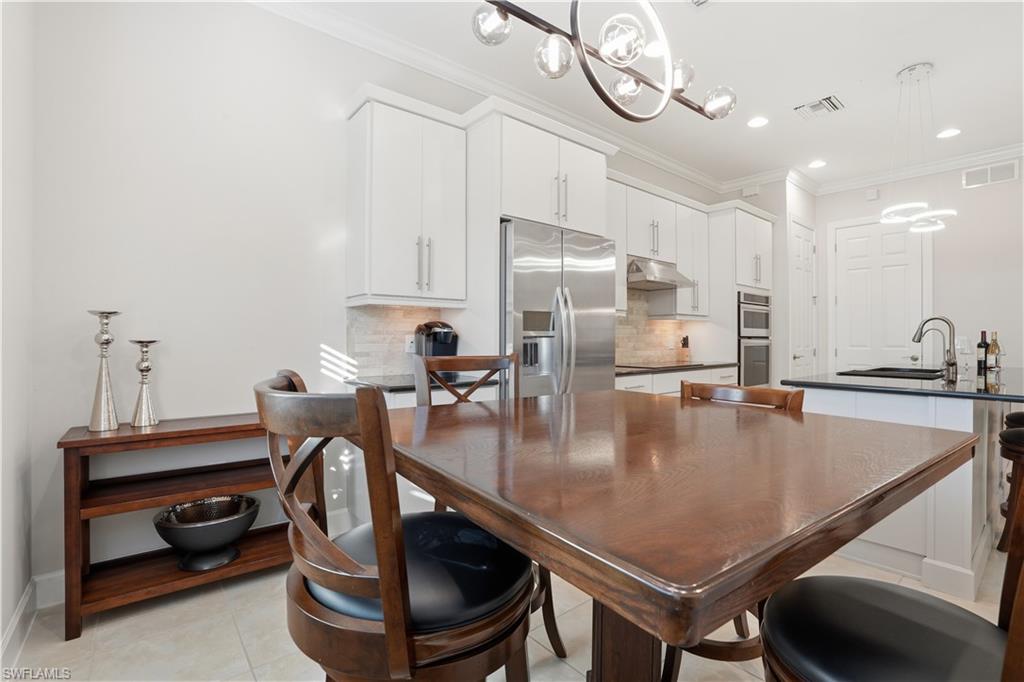 9328 Fieldstone LN photo 13
