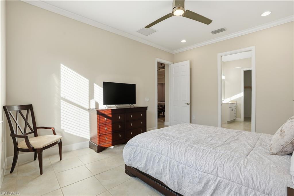 9328 Fieldstone LN photo 15