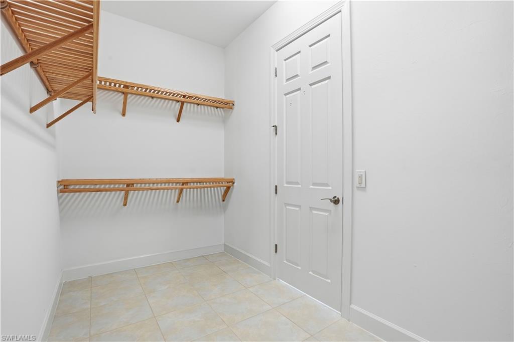 9328 Fieldstone LN photo 19