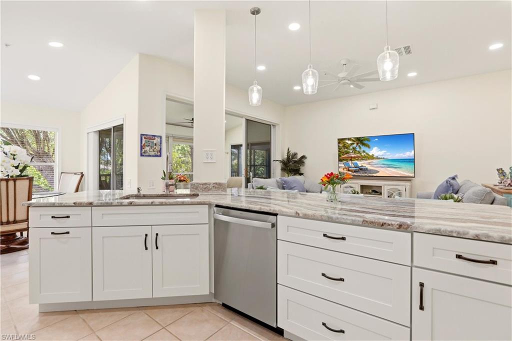 817 Carrick Bend CIR 201 photo 7