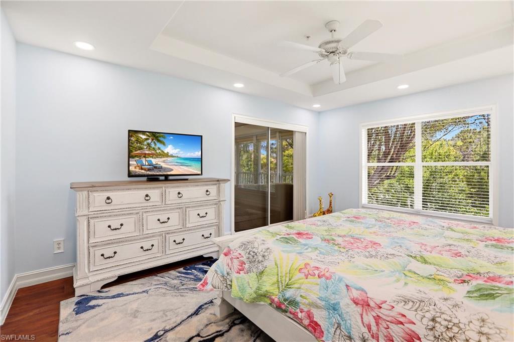 817 Carrick Bend CIR 201 photo 14