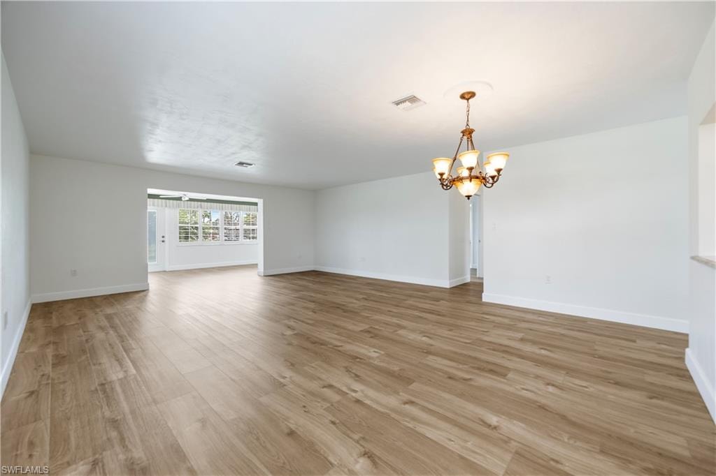 1460 Tredegar DR photo 8