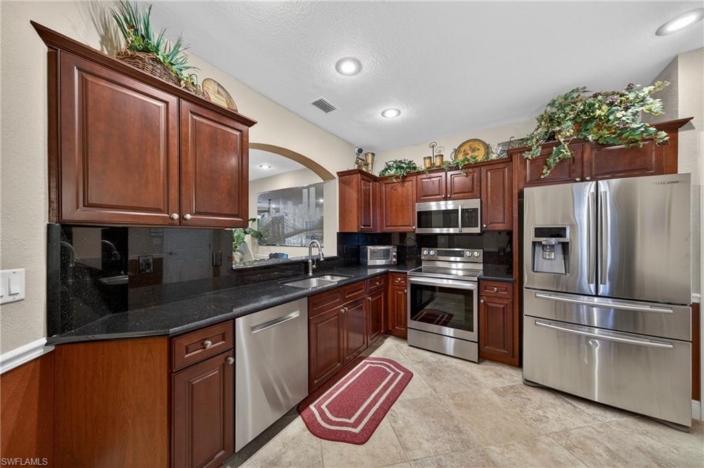 17560 Brickstone LOOP photo 11