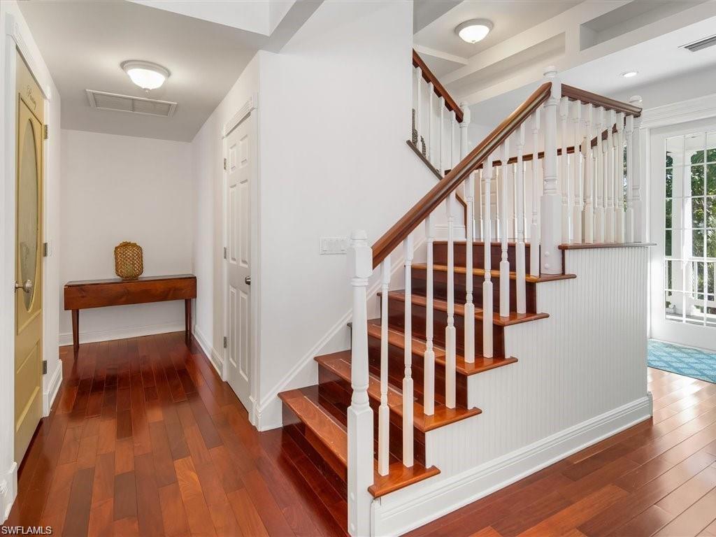 100 FAIRVIEW AVE photo 42