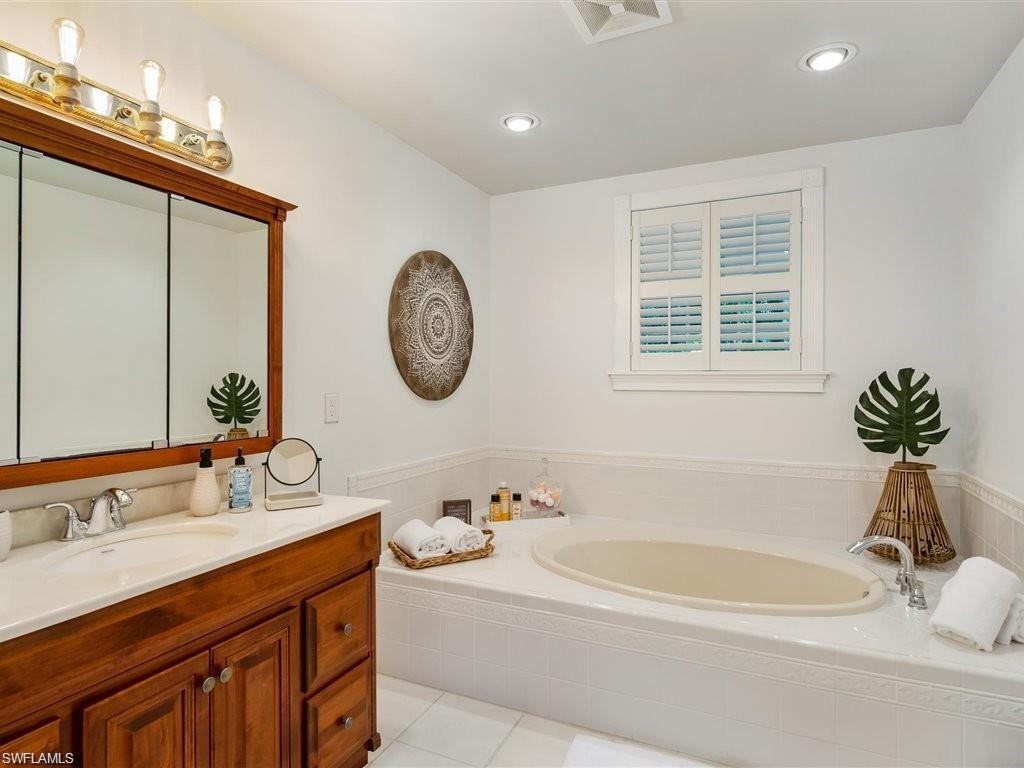 100 FAIRVIEW AVE photo 39
