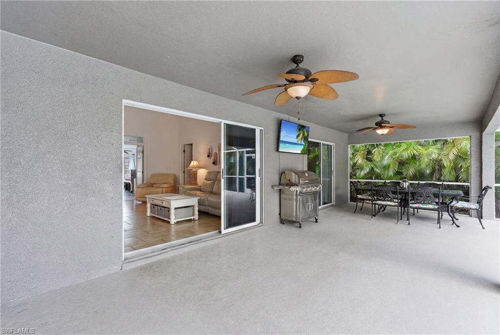 2105 SW 29th TER photo 36