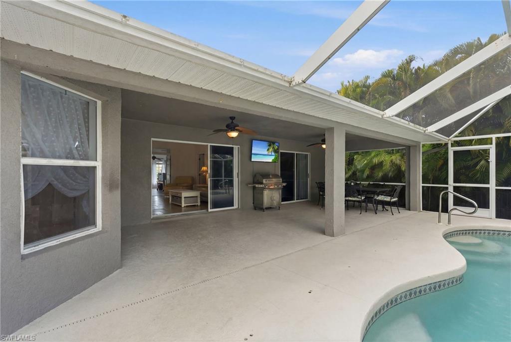 2105 SW 29th TER photo 38
