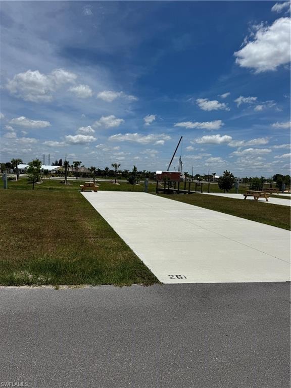 261 Horizon RD