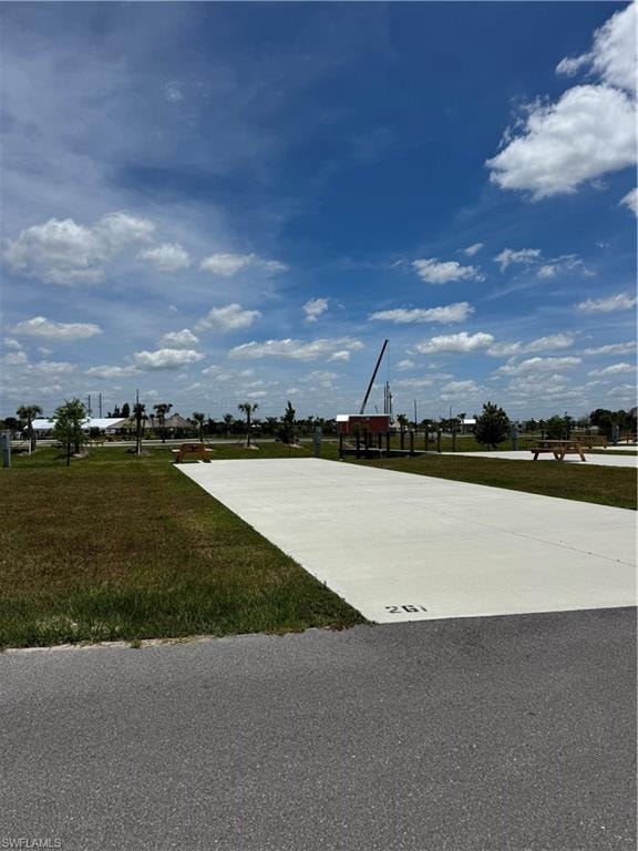 261 Horizon RD