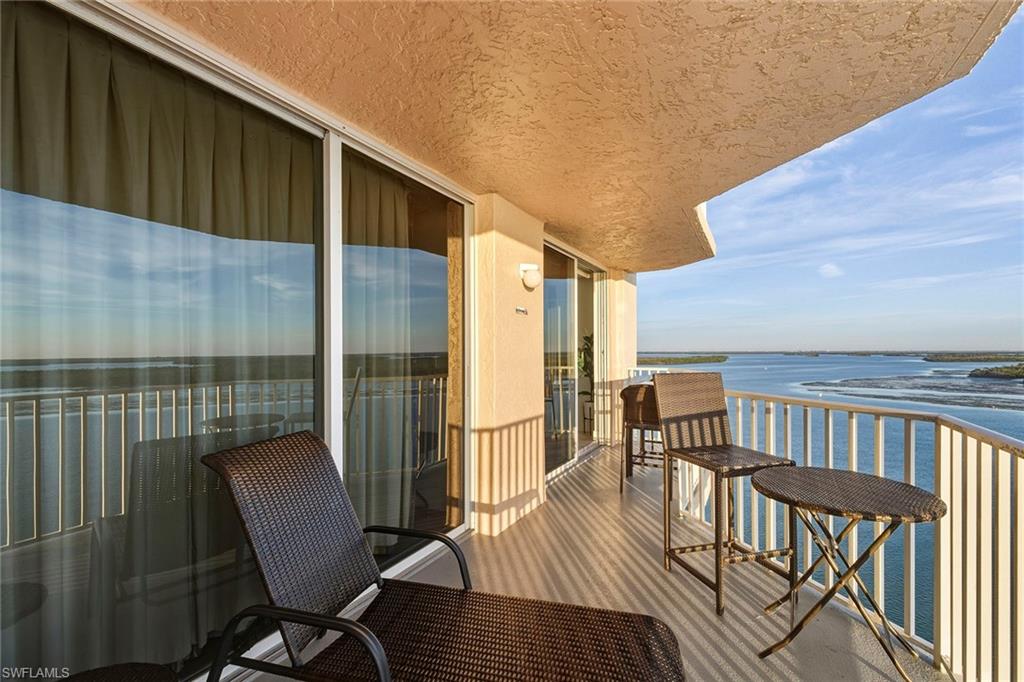 8771 Estero BLVD 903 photo 17