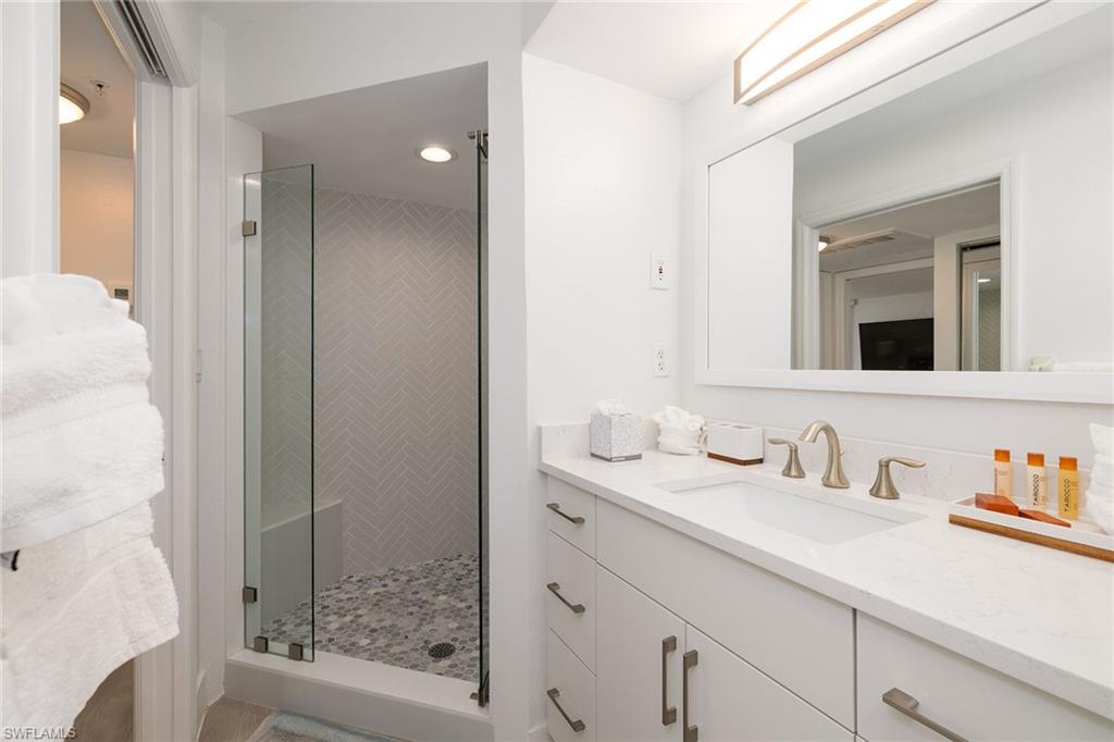 8771 Estero BLVD 903 photo 22