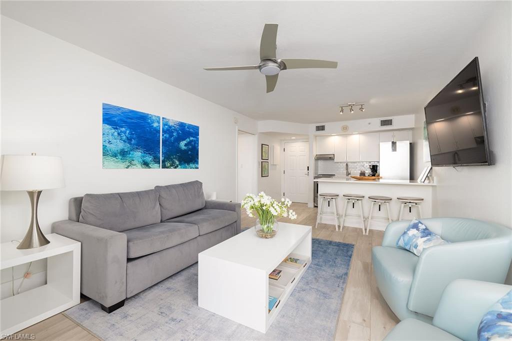 8771 Estero BLVD 903 photo 8