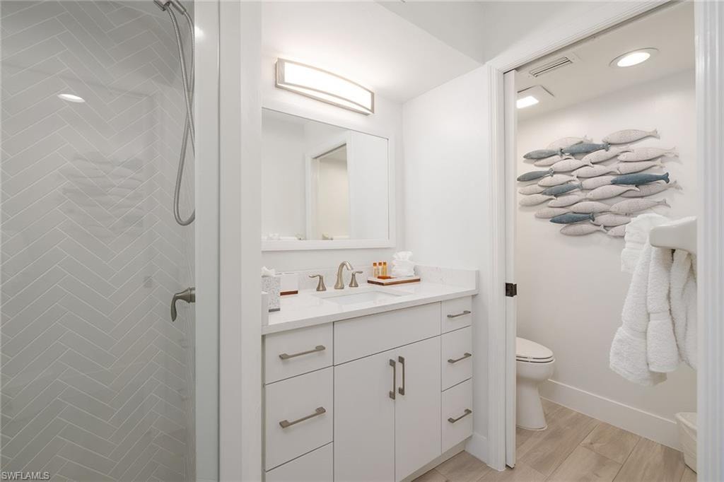 8771 Estero BLVD 903 photo 21