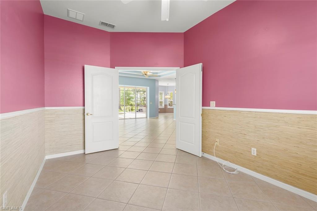 2165 Berkley WAY photo 6
