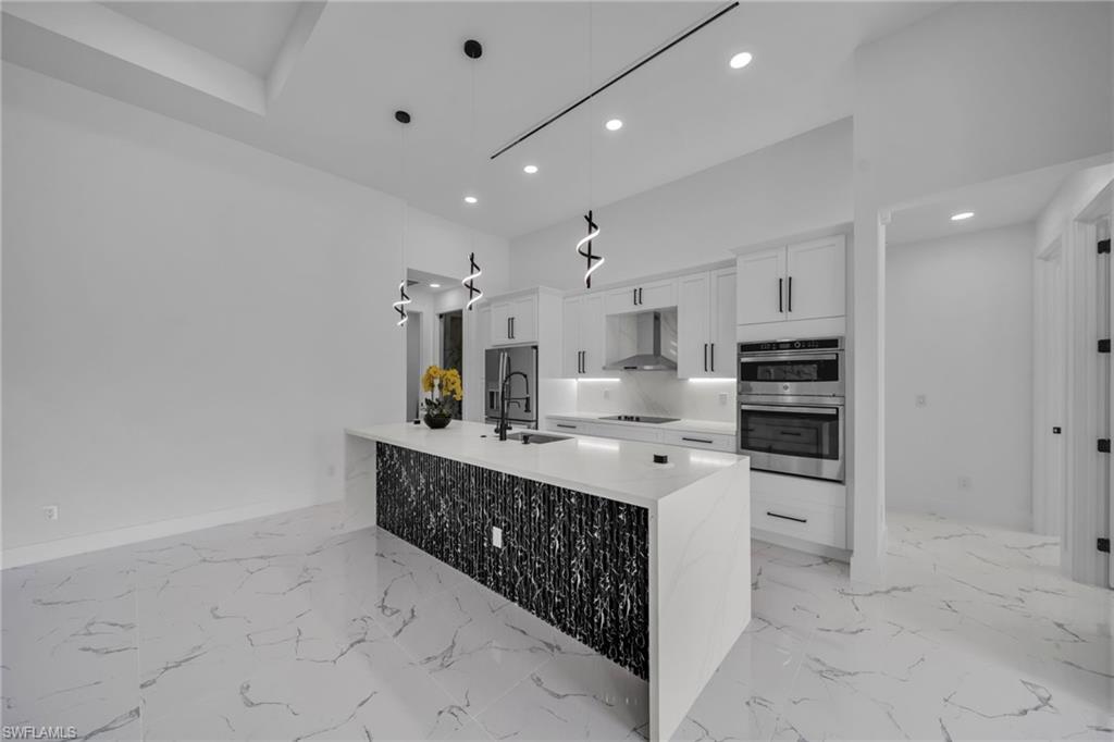 1237 NW 37th AVE photo 6