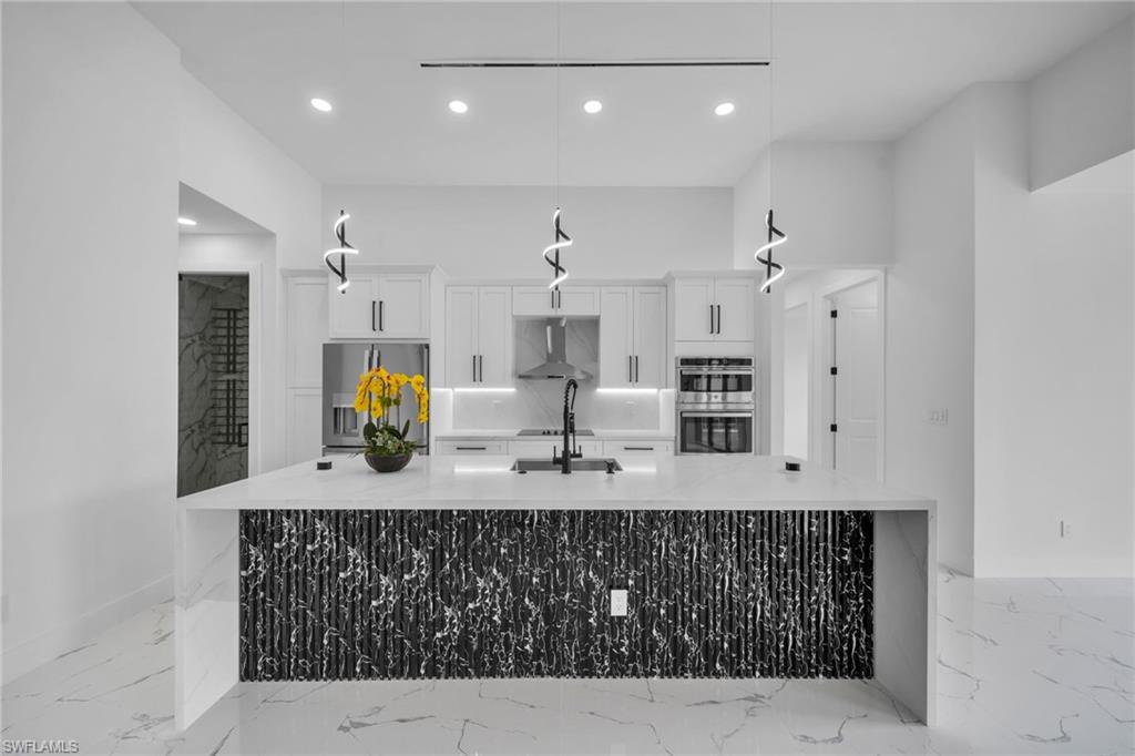 1237 NW 37th AVE photo 7