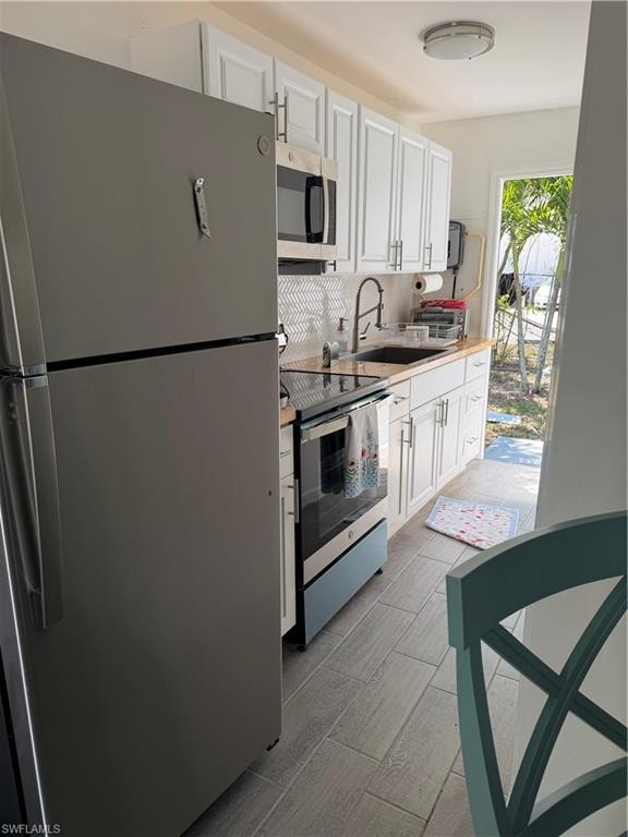 2426 Stella ST photo 6