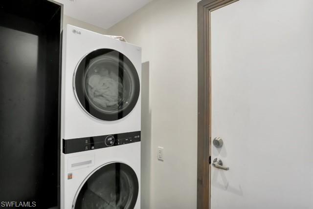95 Schneider DR photo 11