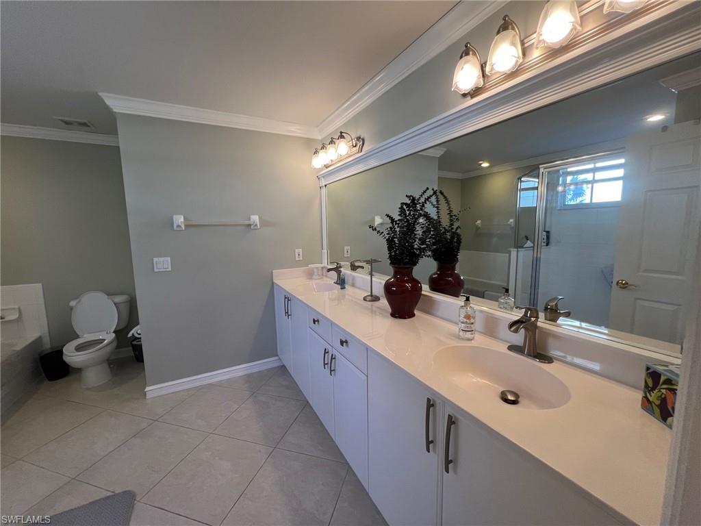 8125 Celeste DR 5113 photo 18