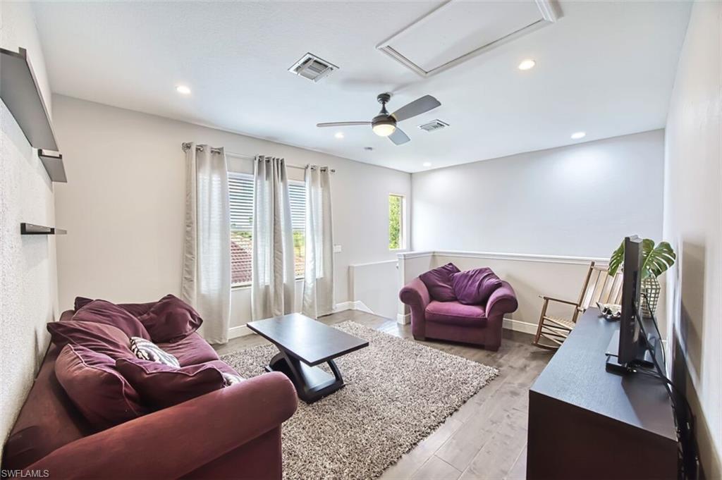 16018 Thorn Wood DR photo 32