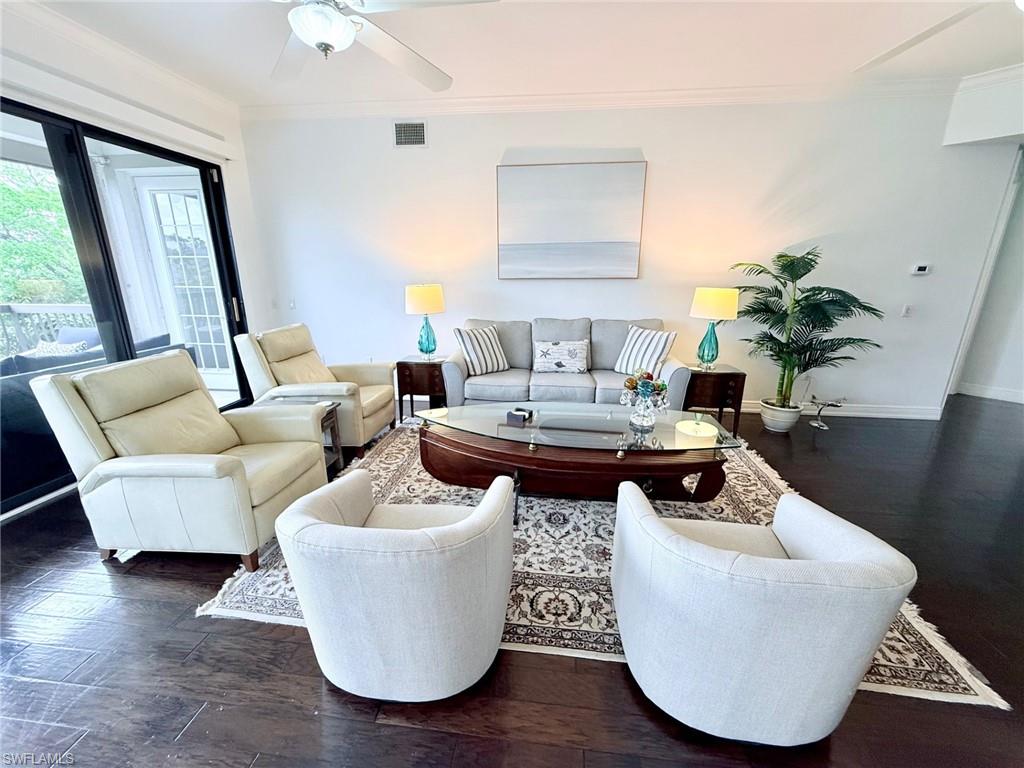 Bright living areas.