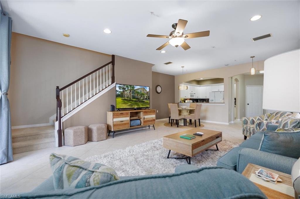 3240 Cottonwood BEND 201 photo 6