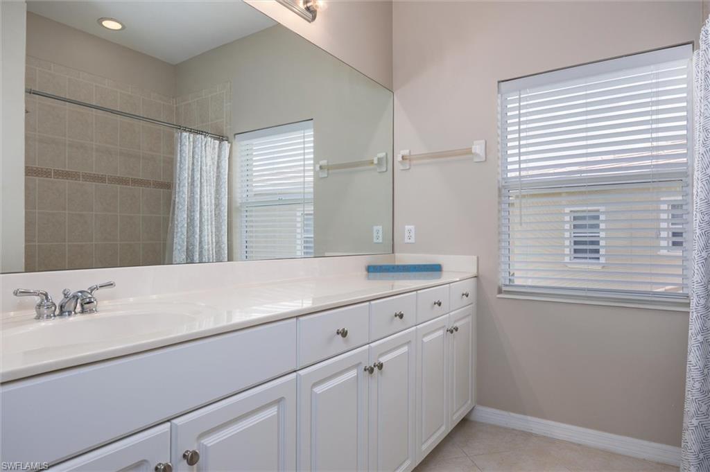 3240 Cottonwood BEND 201 photo 22