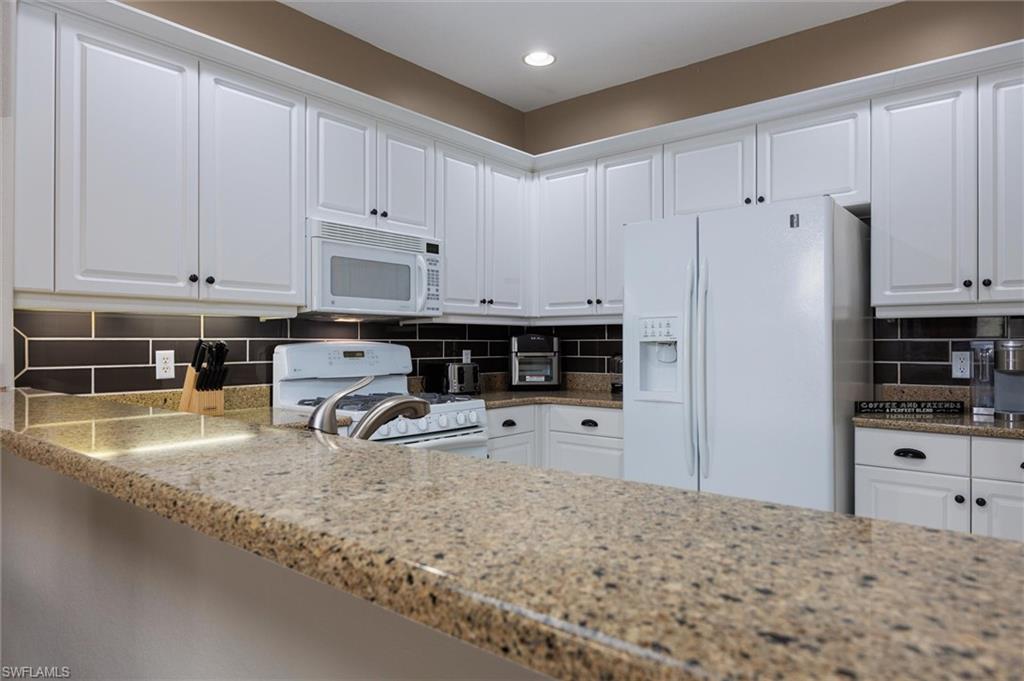 3240 Cottonwood BEND 201 photo 8