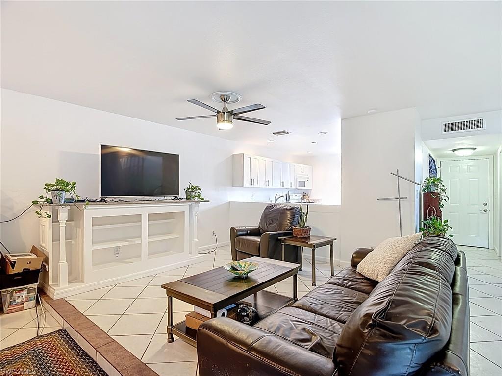 4293 Island CIR 4 photo 17