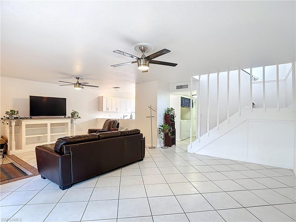 4293 Island CIR 4 photo 16