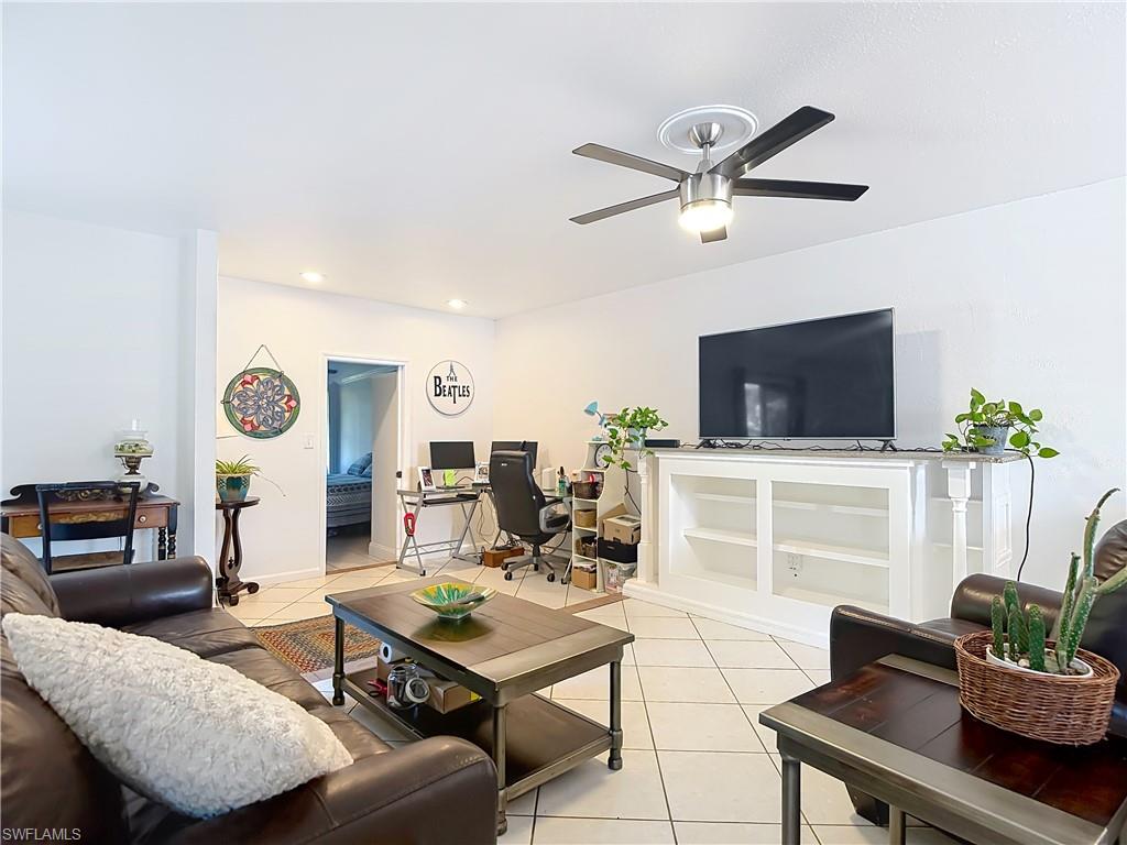4293 Island CIR 4 photo 14