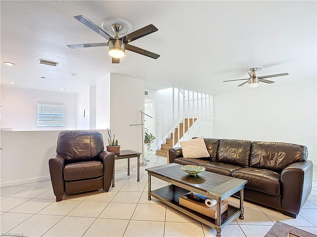 4293 Island CIR 4 photo 19
