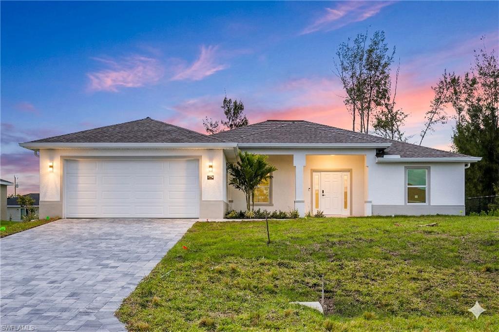 Enjoy NO HOA, NO FLOOD INSURANCE, durable shingle roof & 2-CAR GARAGE, all ideally located with easy access to Kismet Pkwy W for daily convenience.