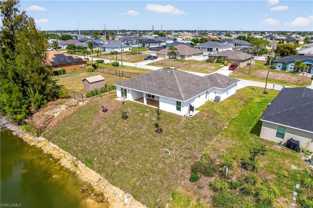 This property offers both tranquility and accessibility, with quick connections to US-41 and I-75. Enjoy easy day trips to Port Charlotte, Venice, Sarasota, or south to Fort Myers, Naples, and Marco Island.