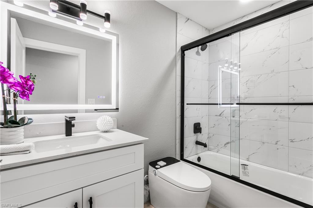 3rd Bathroom - Hallway