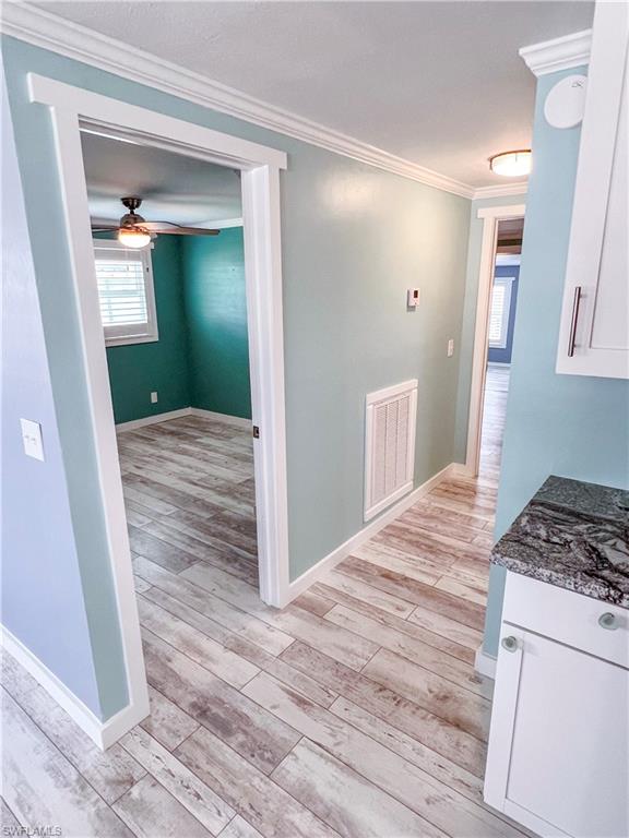 Hall to bedrooms
