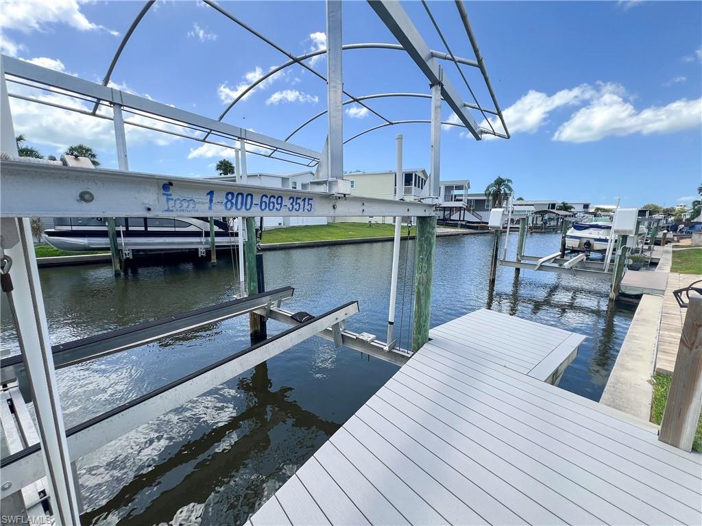 Composite Dock with canopy, electric and water