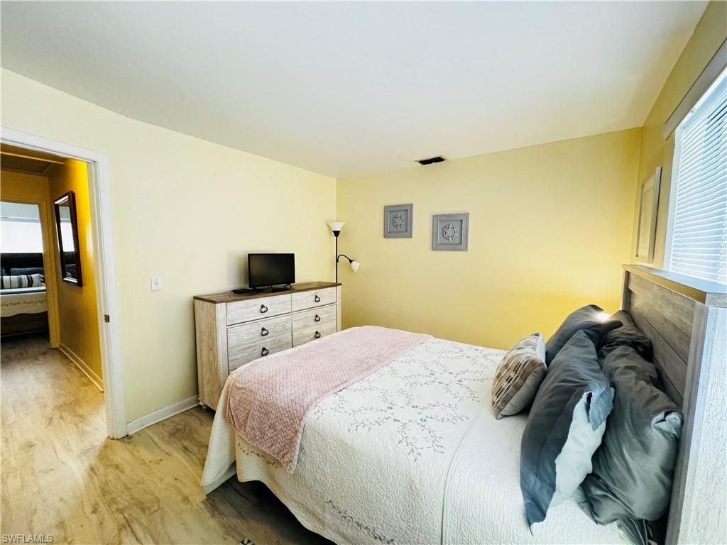 4903 Vincennes ST 212 photo 12