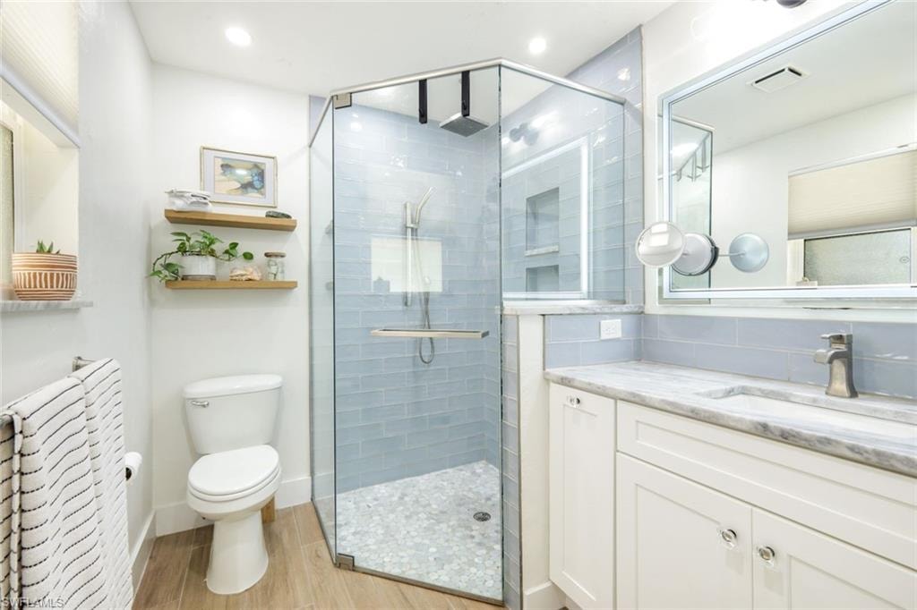 20621 Pine Tree LN photo 12