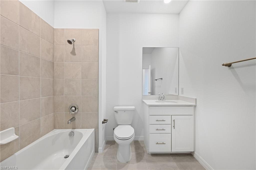 5609 Newcastle CT 5421 photo 16