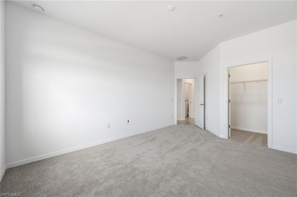 5609 Newcastle CT 5421 photo 14