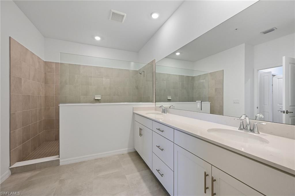 5609 Newcastle CT 5421 photo 15