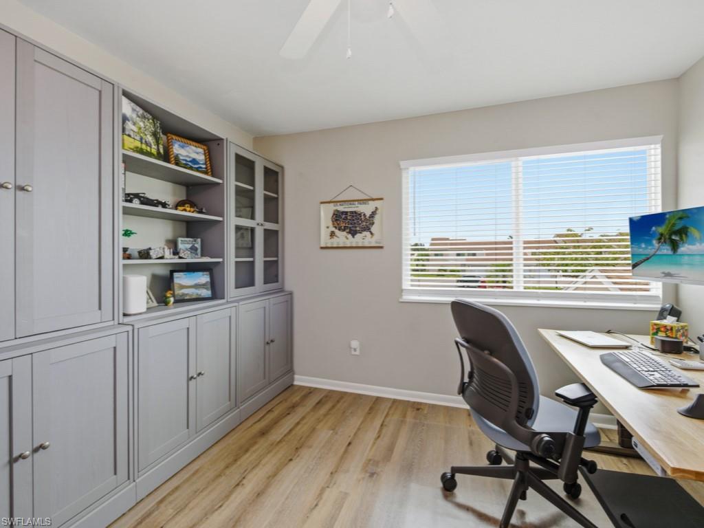 upstairs office/bedroom